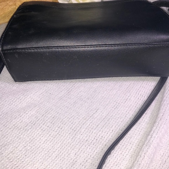 STEVE MADDEN black and gold simple crossbody purse - Picture 7 of 9